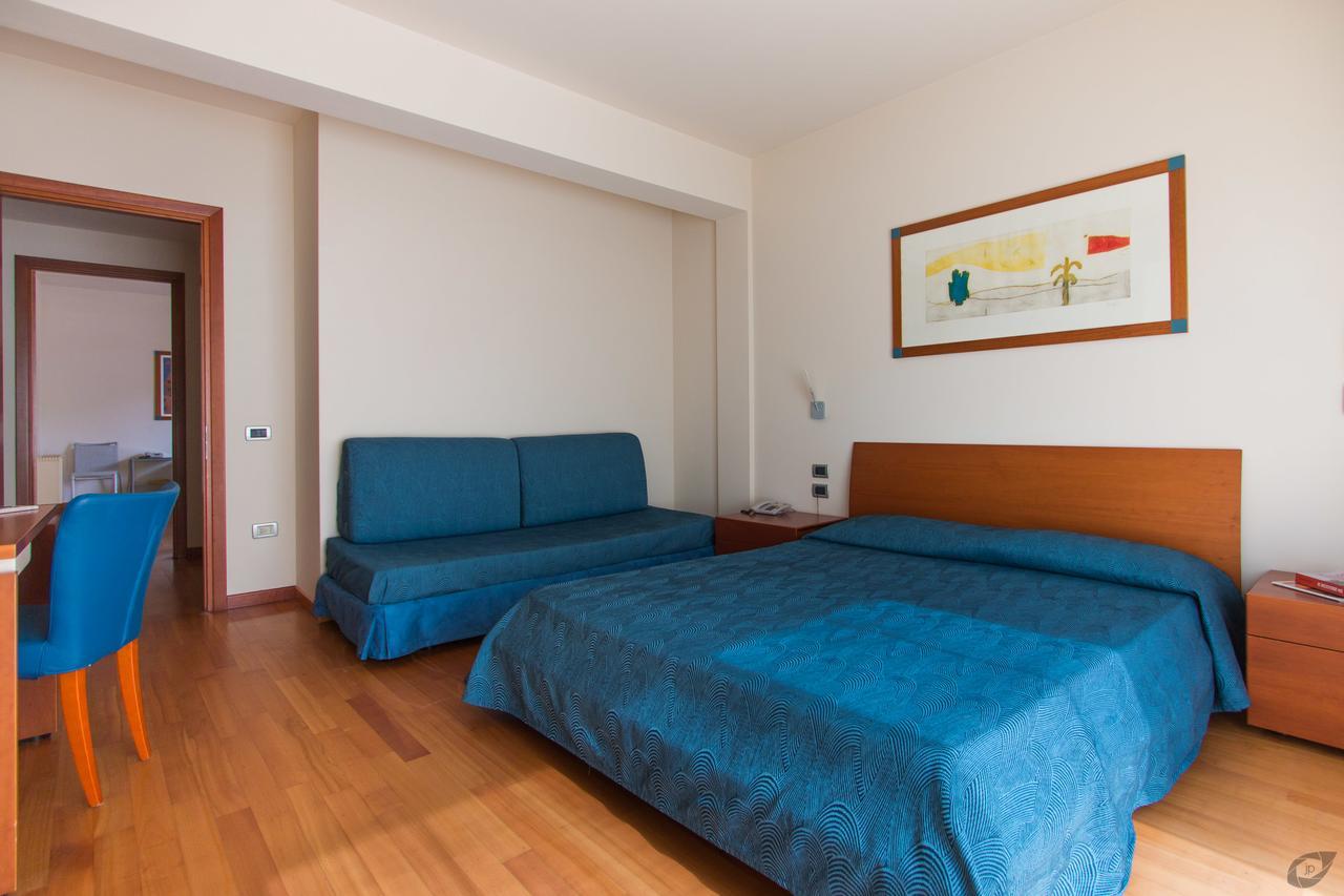 Verdeluna Aparthotel Marina di Pietrasanta Eksteriør bilde
