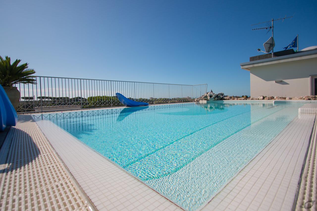 Verdeluna Aparthotel Marina di Pietrasanta Eksteriør bilde
