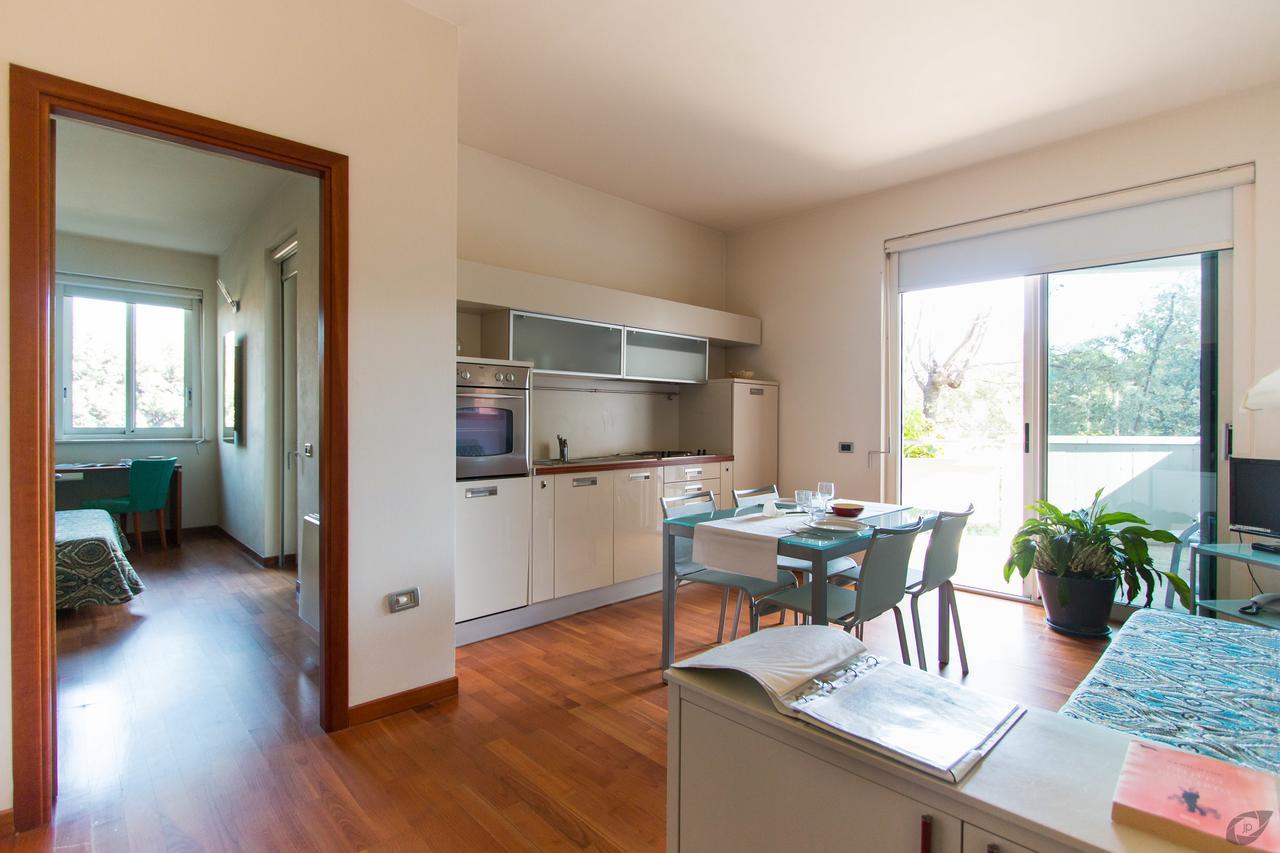 Verdeluna Aparthotel Marina di Pietrasanta Eksteriør bilde