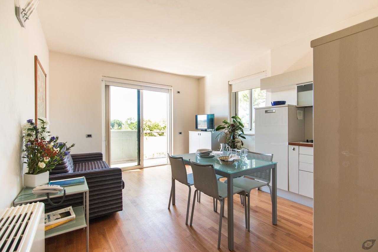 Verdeluna Aparthotel Marina di Pietrasanta Eksteriør bilde